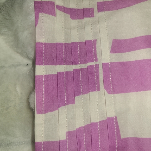 Pinch Lavender and White Blouse with Relaxed Fit M - Picture 6 of 7